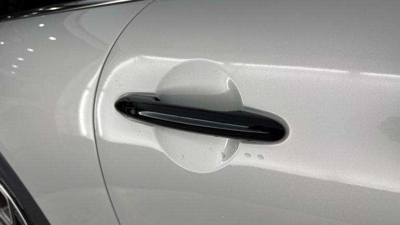 MINI Hatchback 135kW Cooper S Level 2 33kWh 3dr Auto Electric Hatchback